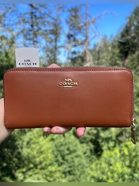 COACH Long Zip-Around Wallet Calf Leather Saddle w Gold Hardware AUTHENTIC NWT